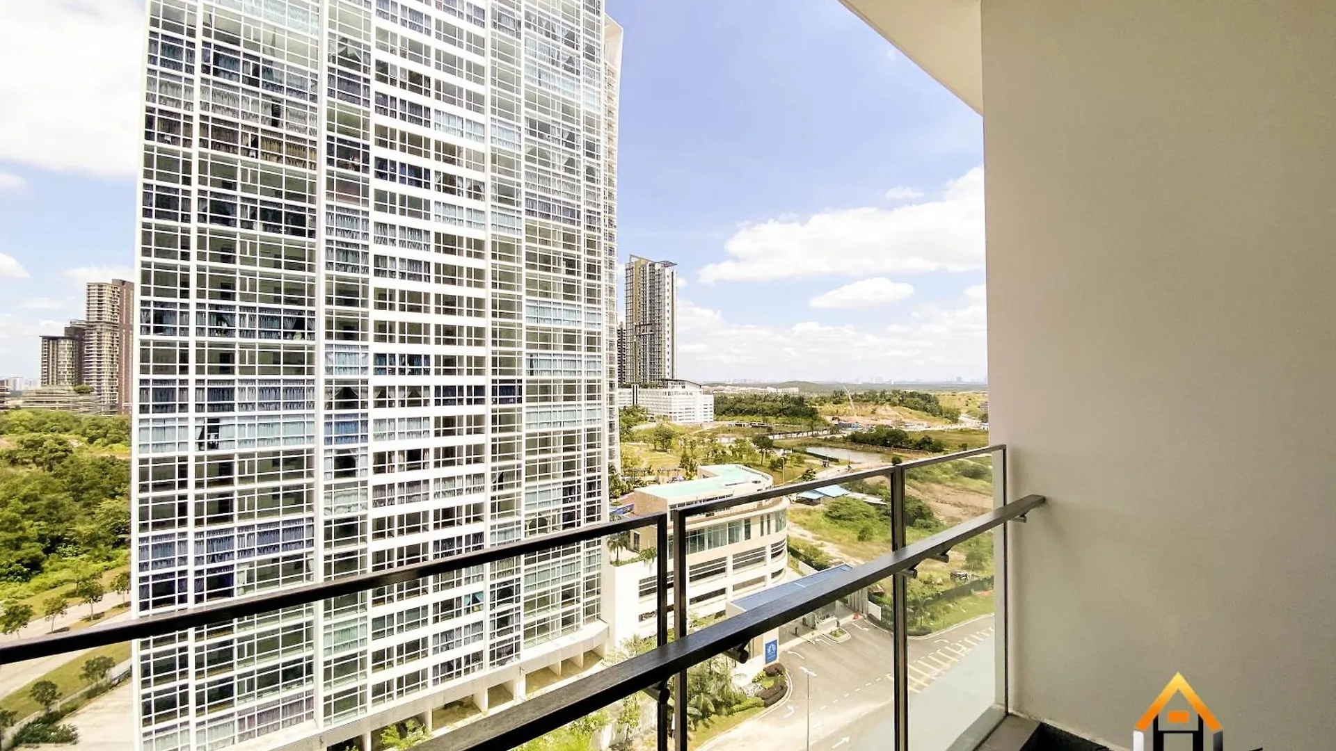 Holi 1Medini Themed Suites Nusajaya Malaysia
