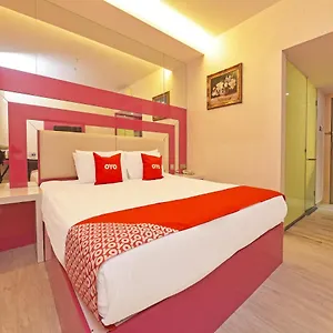 3* Отель Capital O 90130 Sawadee